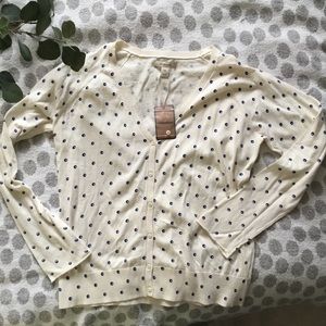 NWT’s G.H Bass and Co XXL Cream and Blue cardigan.